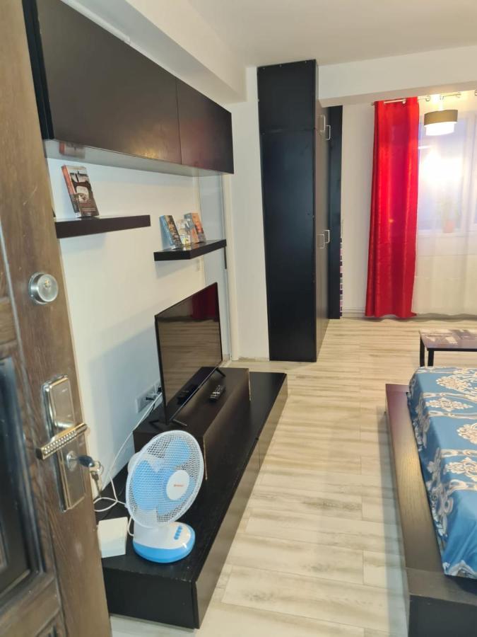 Studio 23 Constantin Brancoveanu, Craiovita, Self Check-In Craiova Ngoại thất bức ảnh